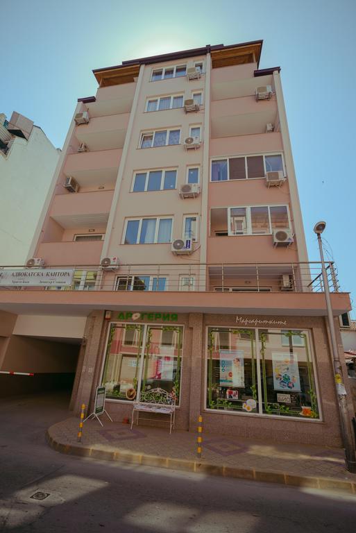 Soulful Apartments Varna Buitenkant foto